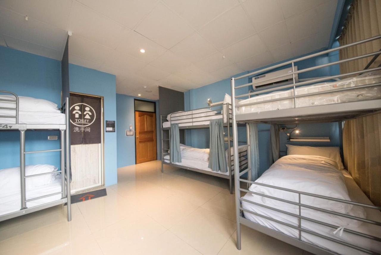 Deer Traveler Hostel Yuchi Exterior photo