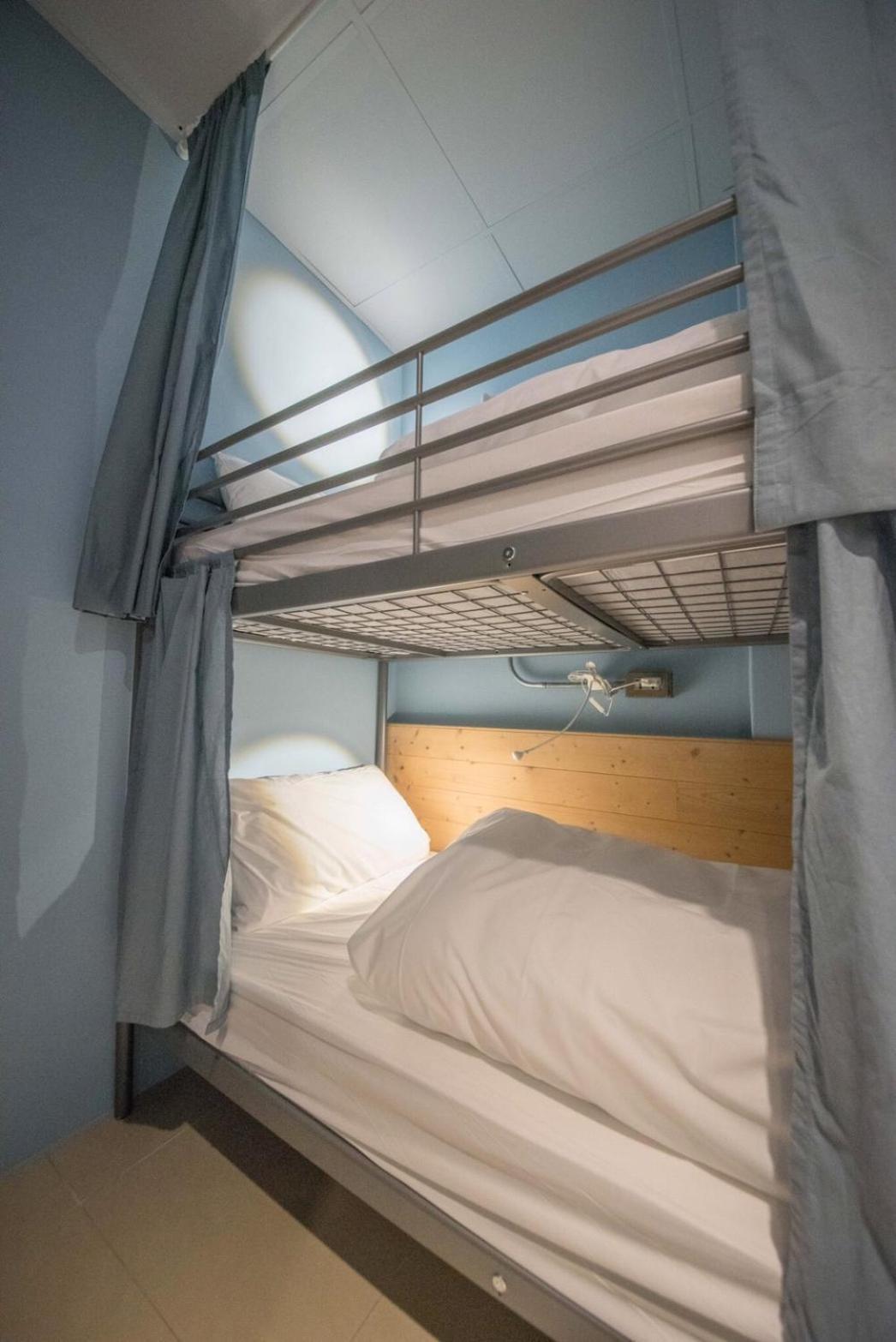 Deer Traveler Hostel Yuchi Exterior photo