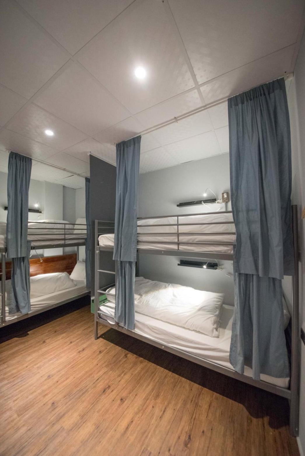 Deer Traveler Hostel Yuchi Exterior photo