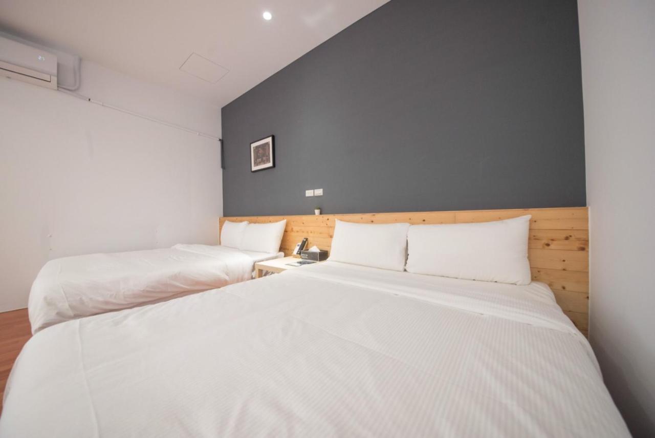 Deer Traveler Hostel Yuchi Exterior photo
